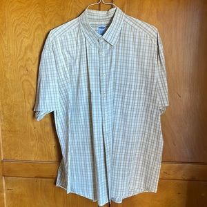 Mens Old Navy XXL short sleeve casual button down shirt in great shape